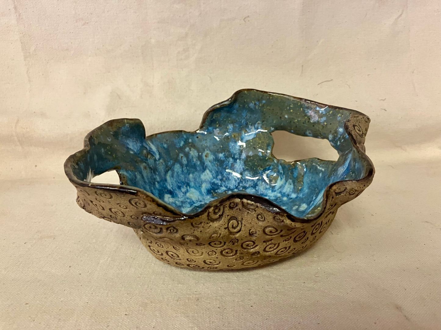 Textured Handle Bowl